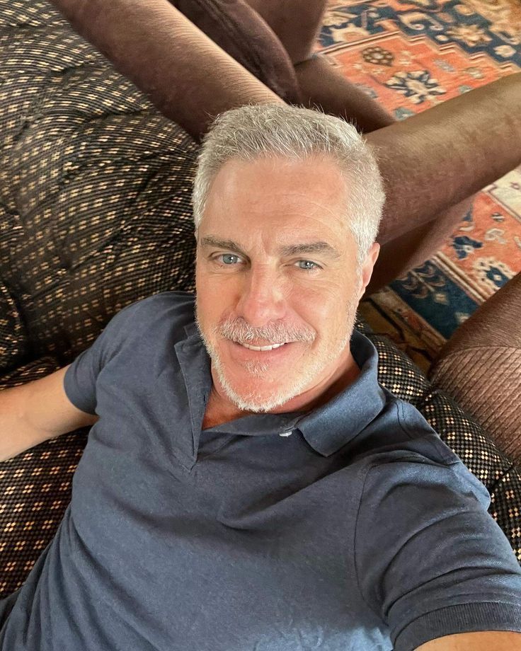 <em><strong>Robert D.</strong></em>